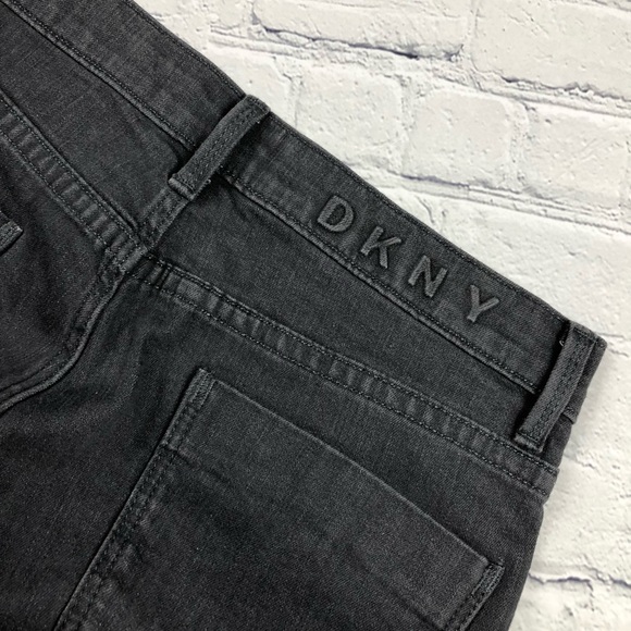 DKNY Jeans - Picture 6 of 6